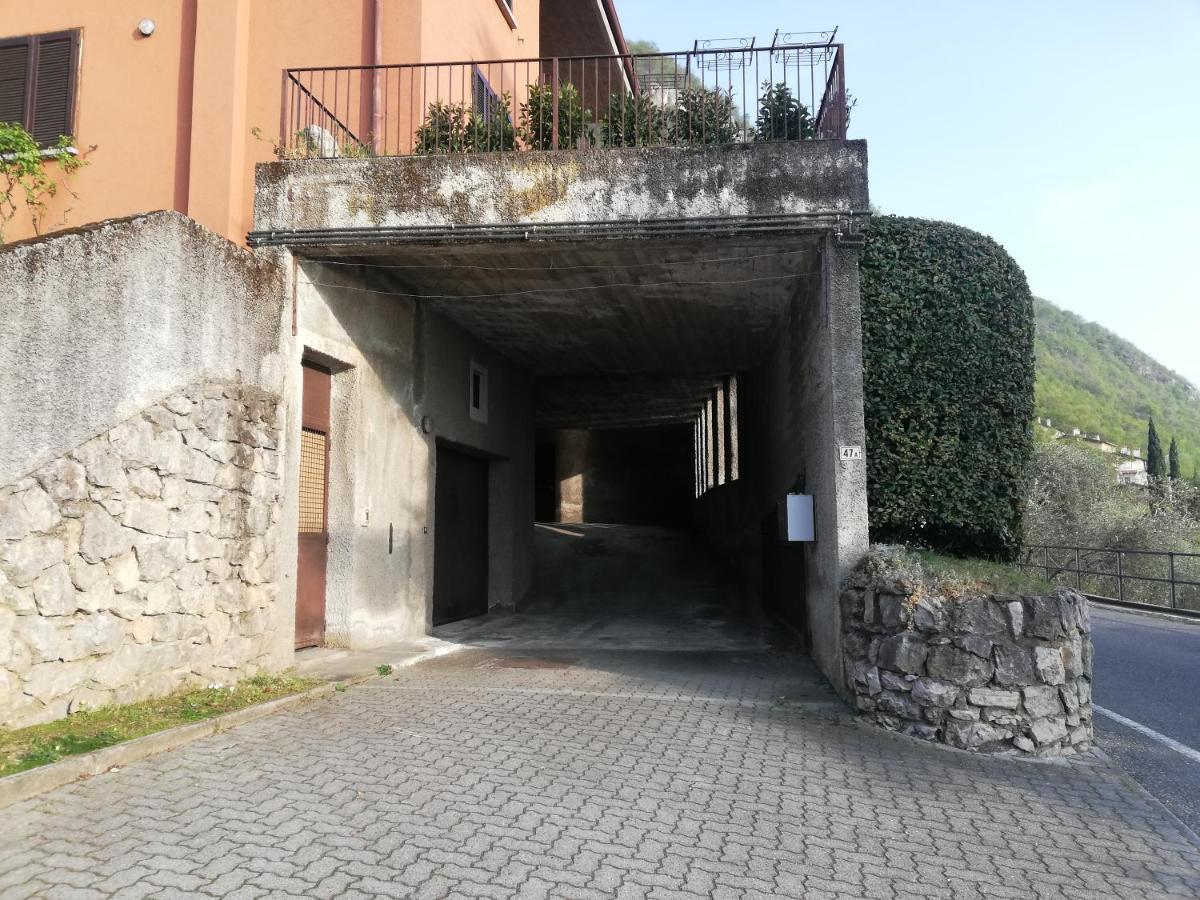 Dream Lake Panorama, Garage In The Center Of Varenna Luaran gambar