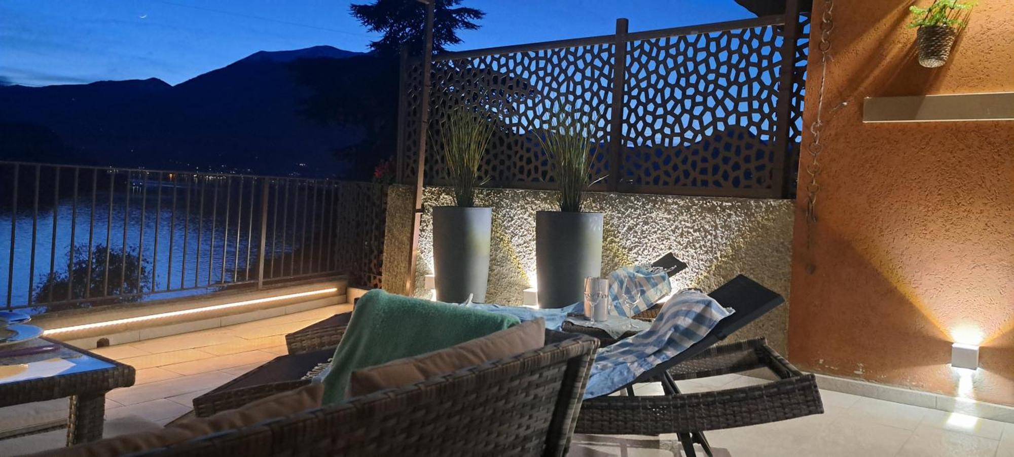 Dream Lake Panorama, Garage In The Center Of Varenna Luaran gambar